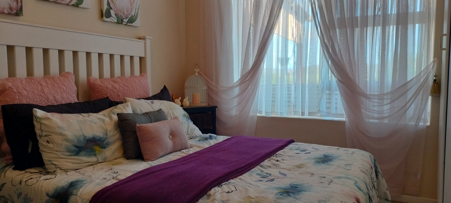 3 Bedroom Property for Sale in Fraaiuitsig Western Cape